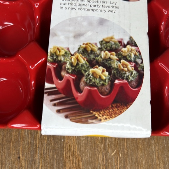 Rachael Ray Sittin’ Pretty NWT Red Stoneware Serveware 12 Hole Platter - Picture 2 of 8